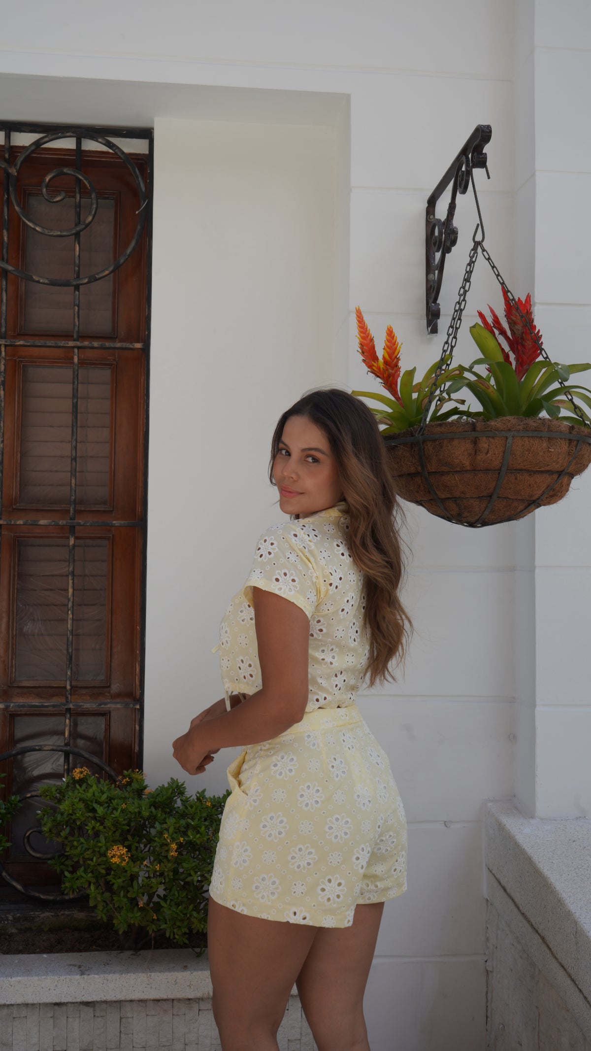 Short origen Amarillo