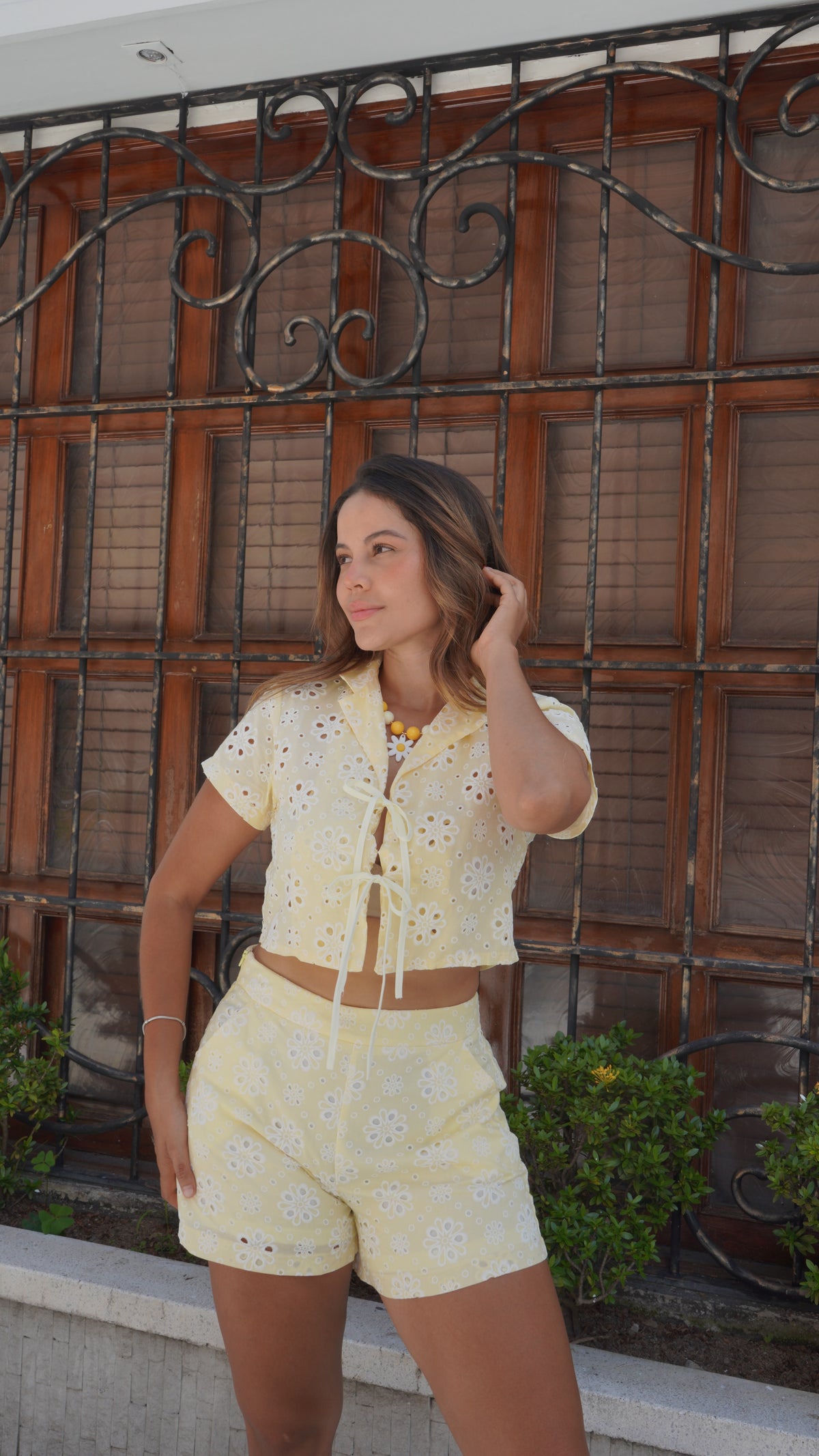Short origen Amarillo